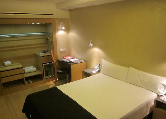 Axel Hotel Barcelona - Adults Only