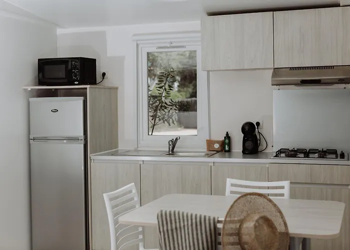 Holacamp Sitges Garrofer